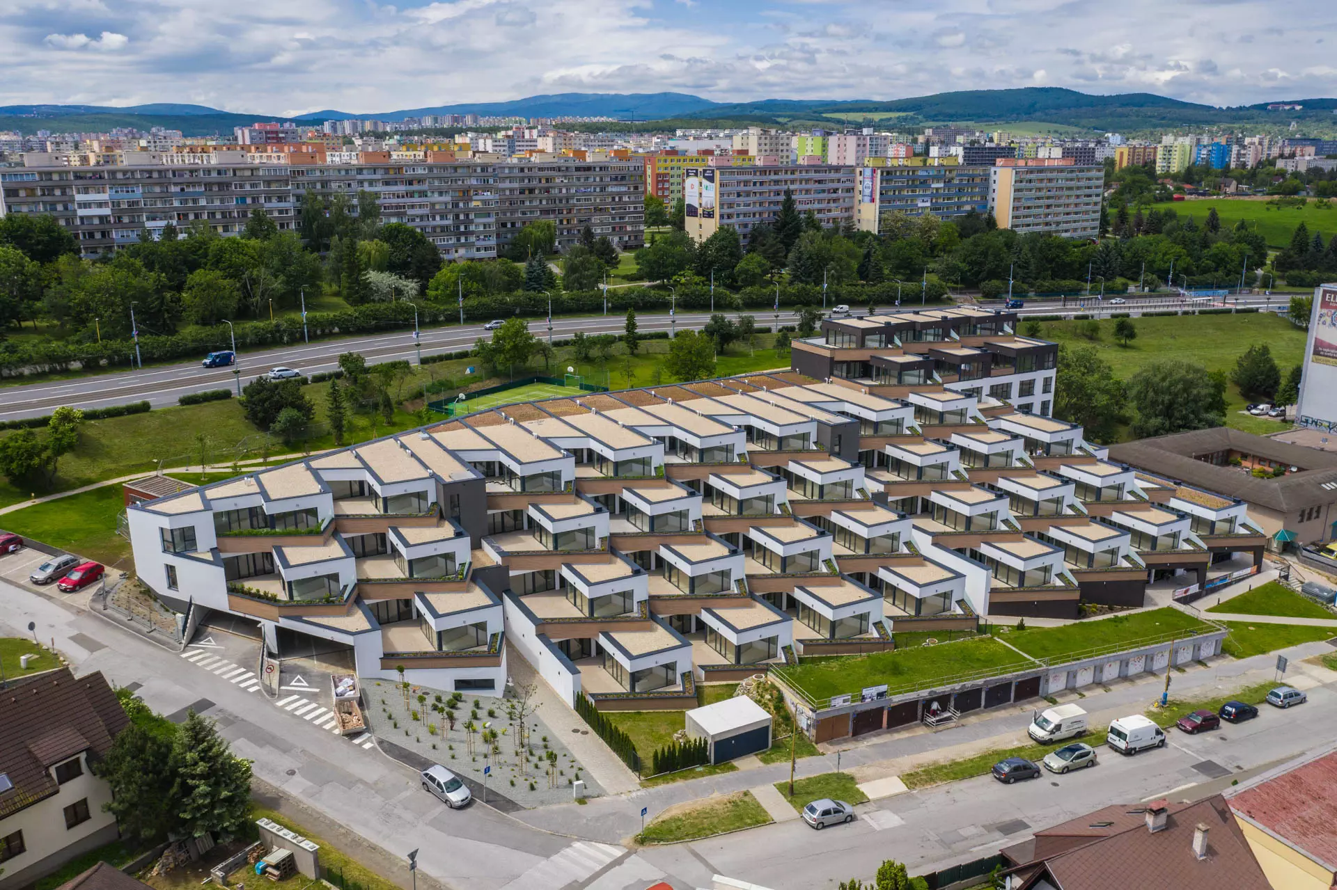 Záber z dronu na radovú výstavbu v Košíciach